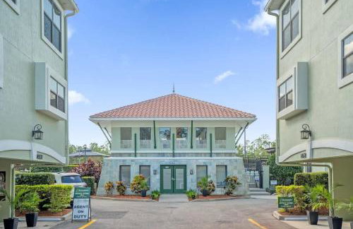 Sunny Summer Magic - Stay in TownHome by Disney - Foto 33