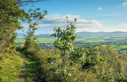 Modern Large 4-Bed Property sleeps 10 in Abergele - Photo 20
