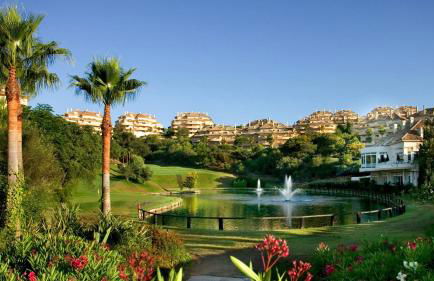Luxury Apartment Elviria Hills - Stunning Views - Photo 1