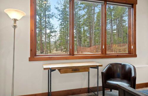 34 Acre Escape Games Hiking Pool Table Bicycles - Foto 32