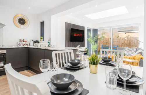 Dazzling & Modern 4bd - Coop LIVE - Etihad - Parking - Foto 8