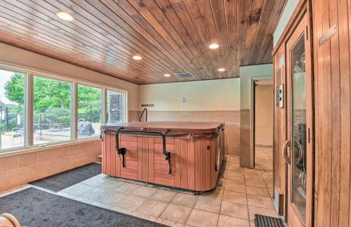 Deck and Community Perks Sky Valley Home! - Foto 43