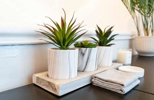 Modern 3 Bedroom Home with Parking in Southend - Foto 35