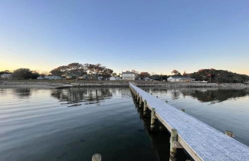 Comfortable Down East Waterfront Farmhouse - Foto 1