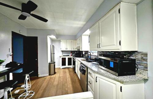 Super Comfy Entire Home - Foto 1