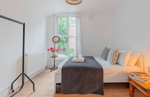Luxuriously Curated 4BD Home Stoke Newington - Foto 51