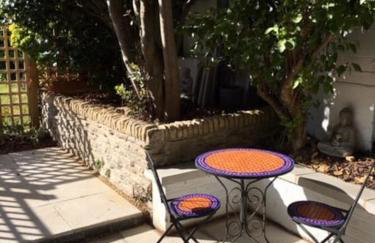 LIKONI 3 by BOURNECOAST - A Modern Apartment with SEA VIEWS, Patio and Parking - FM6193 - Foto 16