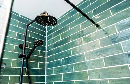 King Size Bed, City Centre, Long Stay Offers, Fast Wifi, Fully Equipped Kitchen, Dedicated Work Place - Foto 58