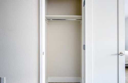 Redwood City 2BR w WD Pool BBQ nr Caltrain SFO-506 - Foto 14