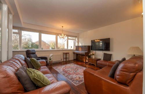 Lovely spacious house with parking Ham London - Pass the Keys - Foto 1