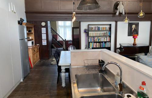 Creative Norfolk Chapel with Piano and Sauna Sleeps 10 - Foto 18