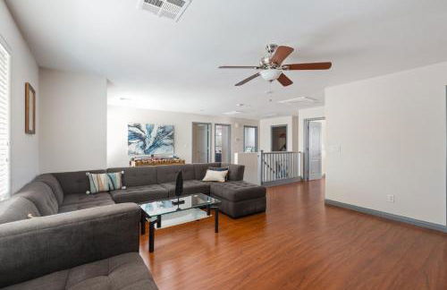 3000sqft House 8beds 3bath Pool jacuzzi Bbqj - Foto 18