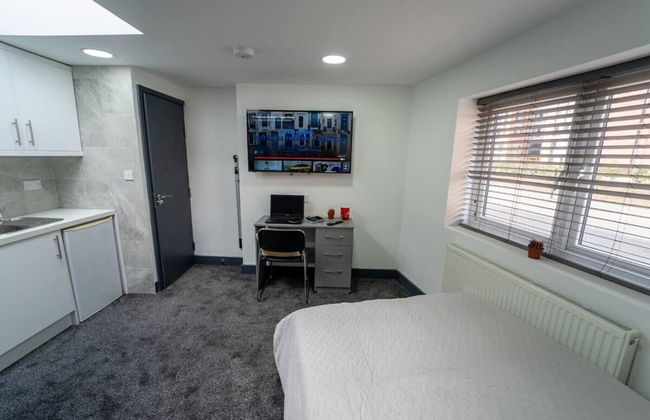 Spacious Comfortable Studio Near the University - Photo 3