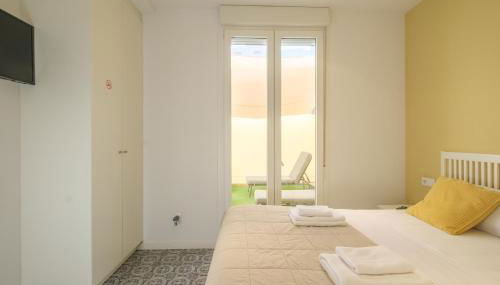 Marvellous Apt with a Large Private Terrace - Photo 2