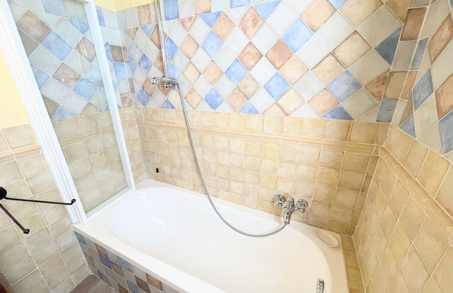 Detached Villa - Sleeps 10 - Pool - Pergola - Playground for Children - Wifi - Foto 67