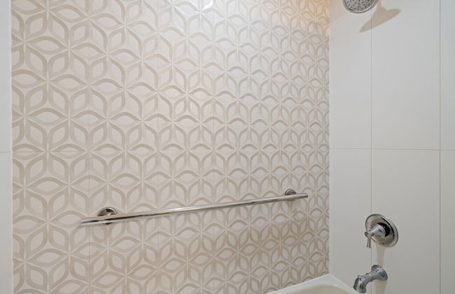 Rovigo Vacation Rental: Spacious Retreat with Panoramic Lake Views in Kings Lake. 4-BR, 4-Bathroom Home with Private Pool, just 3.4 Miles from the Vibrant Fifth Avenue South and Naples Attractions - Foto 20