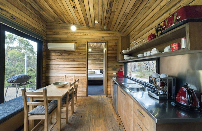 DULC Cabins - Photo 7