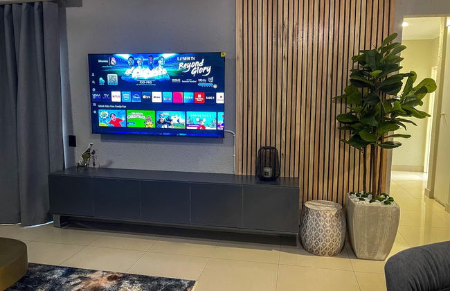 3 Bedroom Apartment in the Heart of Sandton - Photo 33