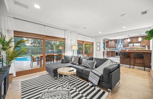 Family Beach Home With Home Theater & Heated Pool! - Foto 4