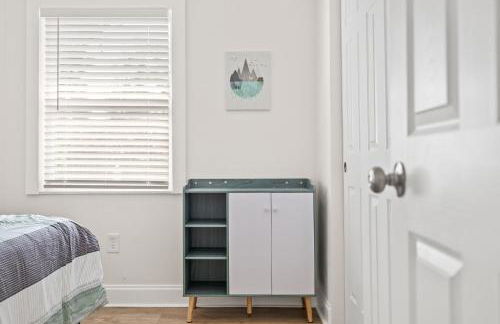 Sunny Palmetto Oasis: 4br Home With Private Pool 4 Bedroom Home by RedAwning - Photo 94