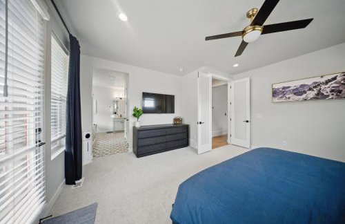 BRAND NEW Scenic Luxury Mountain Retreat - Foto 24