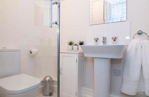 Meadow Wood Mews - Modern Studio Apartment with Parking, Pershore - Foto 15