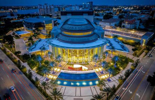 Stylish City Place WPB Escape King Bed and Den - Foto 32