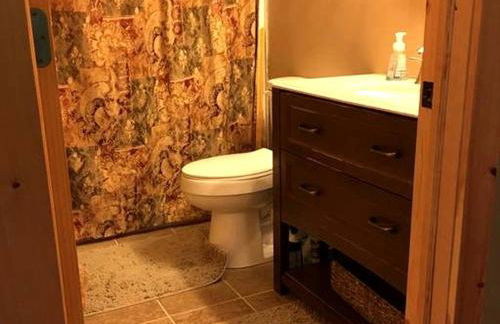 Cozy Vacation Rental for 10 with a Fire Pit in Jim Thorpe, Pennsylvania - Photo 9