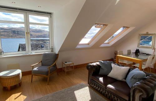 Tighnabruaich Duplex Apartment - Sea Views - Foto 2