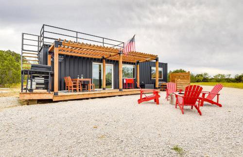 Remote Strawn Container Home with Hot Tub! - Foto 17