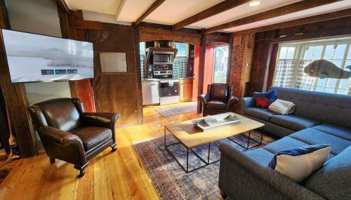 The Orca Suite- Bearskin Neck Rockport- Steps to all - Foto 3