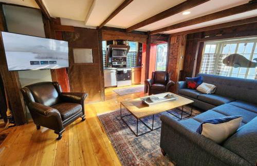 The Orca Suite- Bearskin Neck Rockport- Steps to all - Foto 3