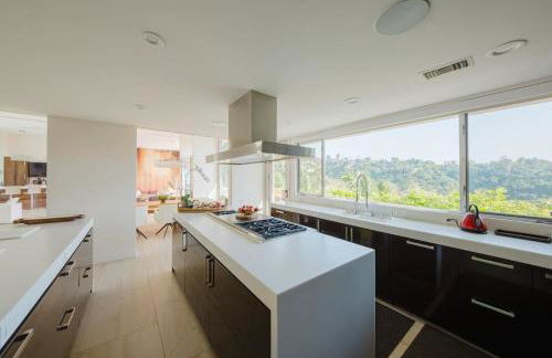 Beverly Hills Ultra Luxury Villa with Pool and Theatre - Foto 39