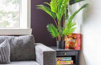 Modern And Vibrantly Designed Apartment - Foto 20