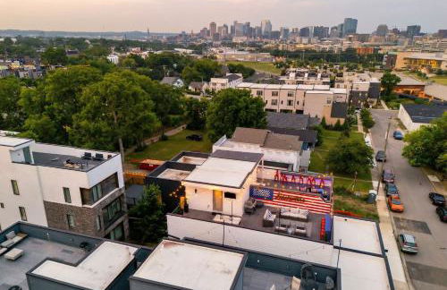 Rooftop Deck & Shuffleboard BBQ Near Downtown - Foto 44