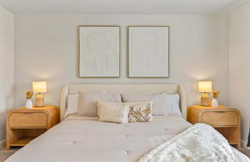 6BR Retreat with Playground Basketball & Sleeps 22 - Foto 19