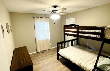 Full HOME with 2 KING BEDS and a POOL - Foto 14