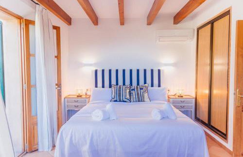 Villa renovada vista al mar y piscina climatizada - Foto 25