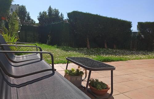 Bajo con jardín privado - Foto 3
