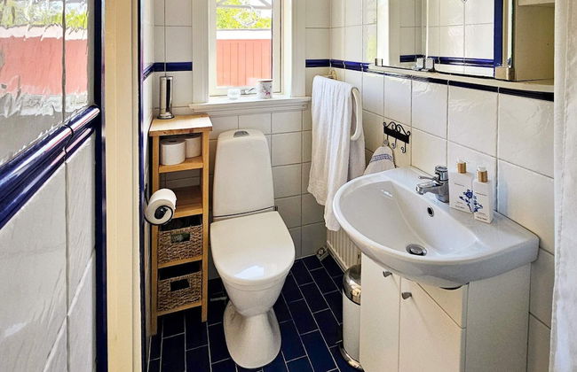 4 Star Holiday Home in Tjorn - Foto 13