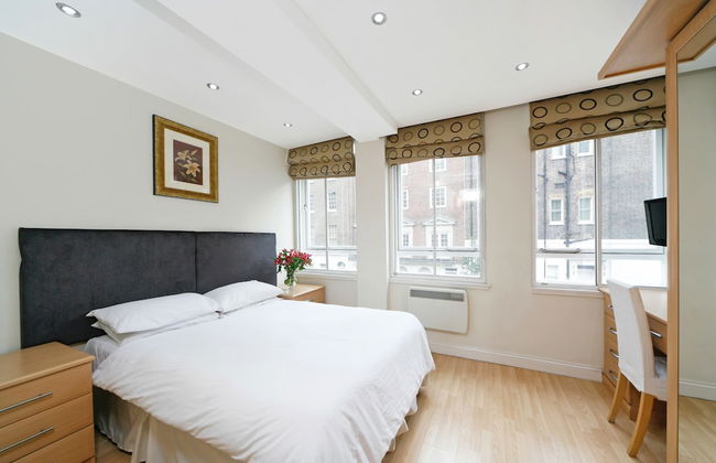 Baker Street Suites - Photo 24