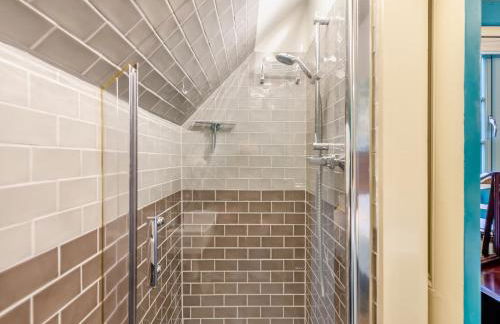 Hook & Hatchet - Uk48201 - Foto 18