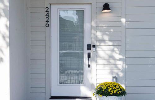 Stylish Getaway with Hot Tub-Near Downtown Indy-Family Friendly - Foto 56