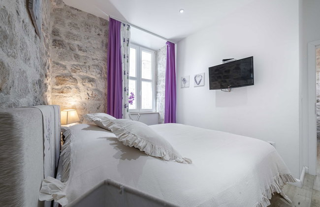L & L Old Town Apartments - One bedroom Apartment Lavander - Foto 3