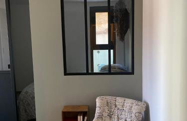 Cinema Room - grande terrasse - clim - Wifi - calme - mer - Foto 19