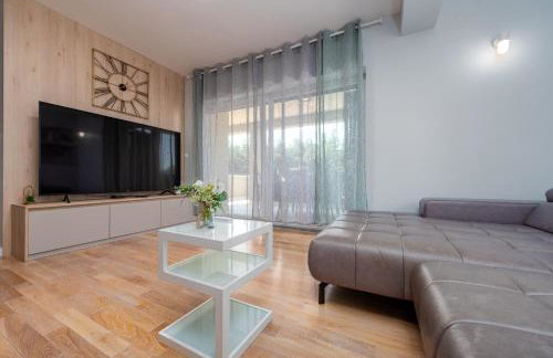 Villa Field Hill with Swimming Pool and Tennis Court - Foto 19