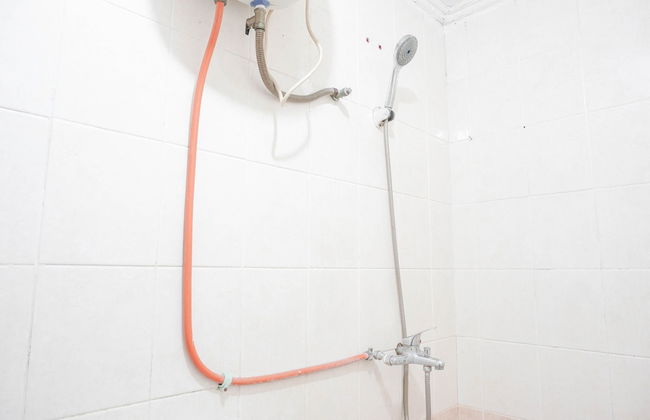 Comfort And Cozy 2Br At Gajah Mada Mediterania Apartment - Foto 13