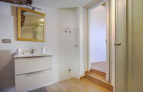 Awesome Home In Motta San Giovanni - Foto 15