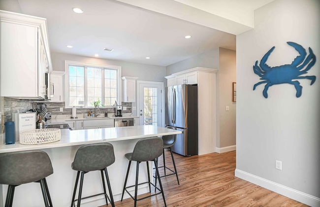 Maritime Meadows Charming Resort-style Home! - Photo 14