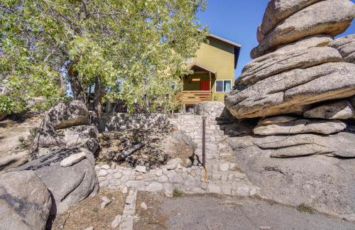 Running Springs Cabin with Spacious Deck and Hot Tub! - Foto 26